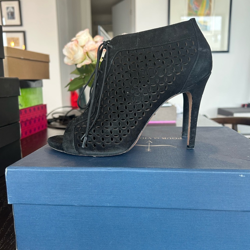 Pour La Victoire Lace Up Kid Suede Heels